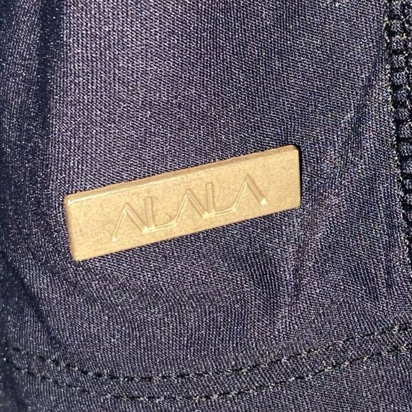 NWOT Alala Black Flyweight Tank Muscle Shirt Women’s Size Small - Picture 5 of 5